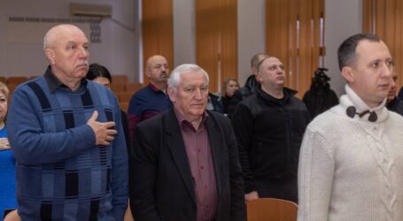 Бюджет, енергоефективність, підтримка ветеранів та будівництво укриттів: В Кам’янському відбулась чергова сесія міськради