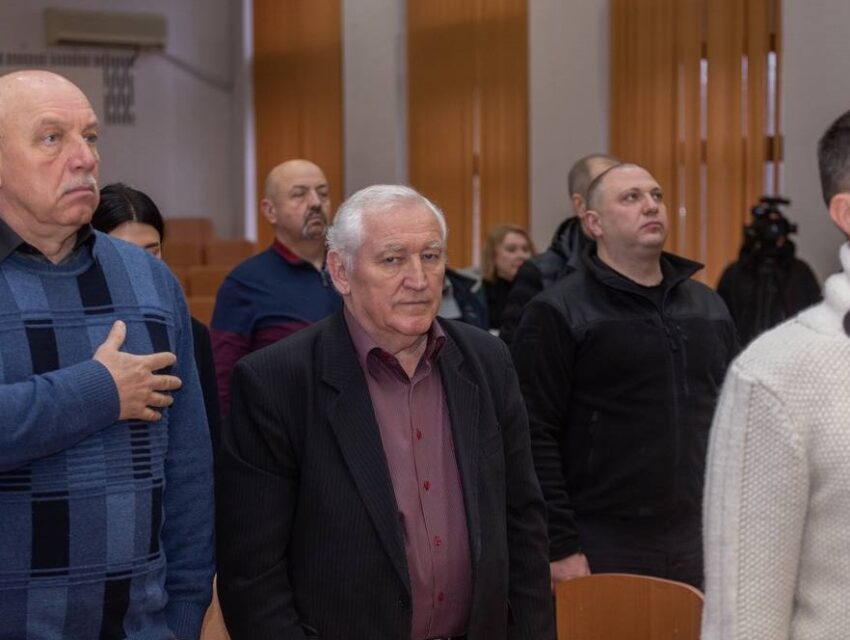 Бюджет, енергоефективність, підтримка ветеранів та будівництво укриттів: В Кам’янському відбулась чергова сесія міськради
