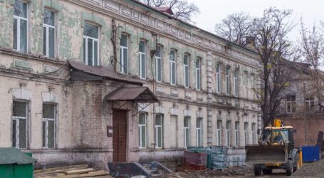 Сучасний стадіон та урбан-парк: як планують оновити найстаріший навчальний заклад в Кам’янському 
