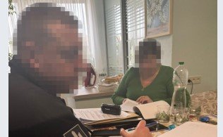 Заробили на ухилянтах близько 10 млн грн: в масштабній схемі відмазки від мобілізації на Дніпропетровщині брали участь військовослужбовці, лікарі та цивільні особи - ФОТО