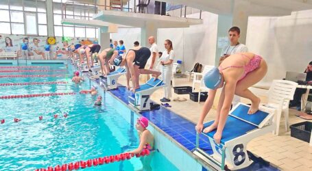 В Кам`янському пройшов Всеукраїнський зимовий Кубок з плавання “Swim-sharks”