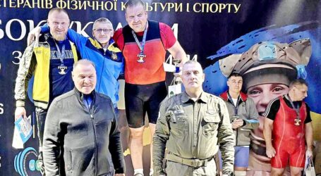 Важкоатлети з Кам`янського стали першими в Кубку України, що відбувся в Бучі