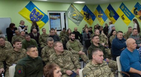 В Кам’янському сьогодні вітали військових та ветеранів