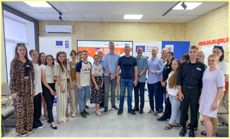 Платформа для налагодження співпраці: як в Кам'янському працює Офіс відновлення та розвитку міської громади - ФОТО