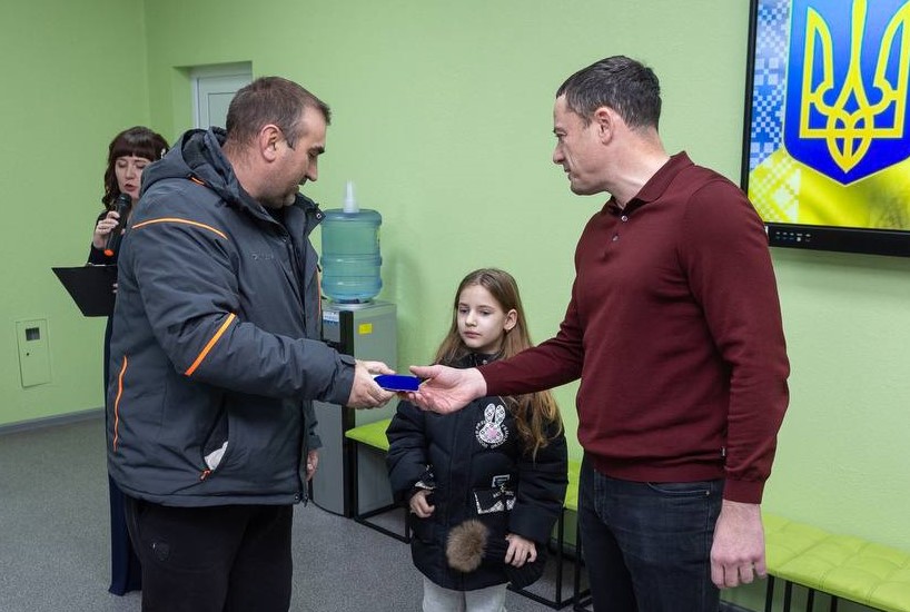 В Кам'янському сьогодні вітали військових та ветеранів - ФОТО