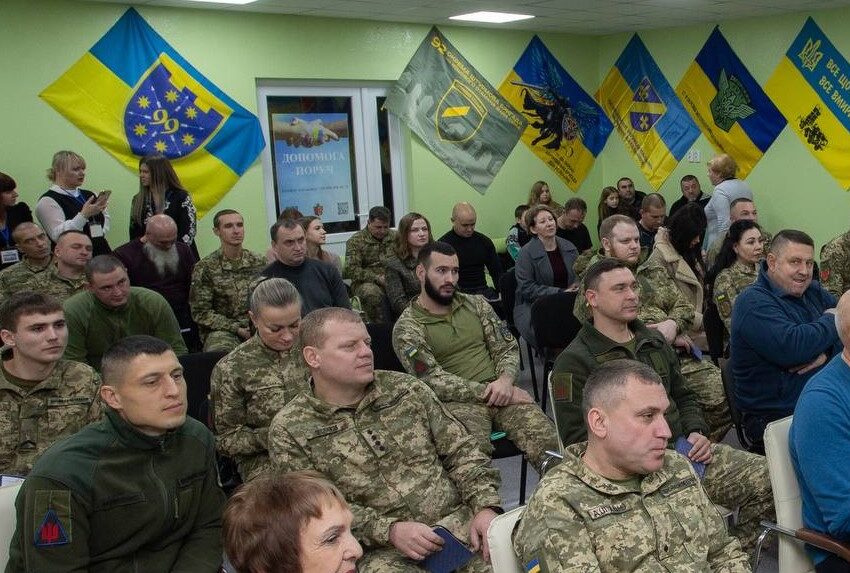 В Кам’янському сьогодні вітали військових та ветеранів