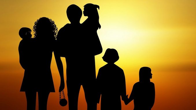 В Кам’янському малозабезпечені багатодітні сім’ї можуть отримати непродовольчі товари першої потреби