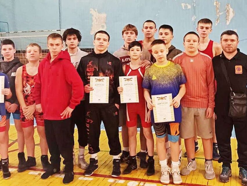 Борці з Кам`янського стали призерами чемпіонату Кривого Рогу