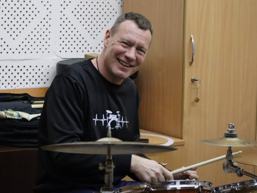 Ігор Сухий: «…Якщо у музичному колективі будуть всі музиканти гарні, але поганий барабанник, то це буде одразу видно»