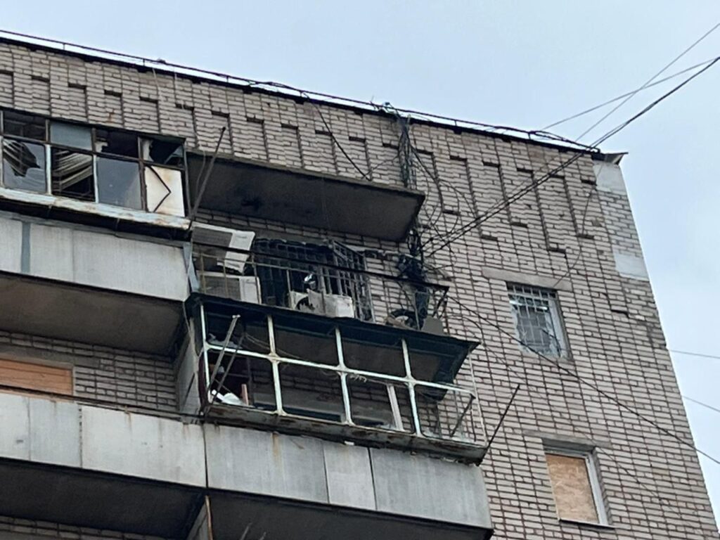 Вночі та зранку ворог гатив по одній з громад на Дніпропетровщині - ФОТО