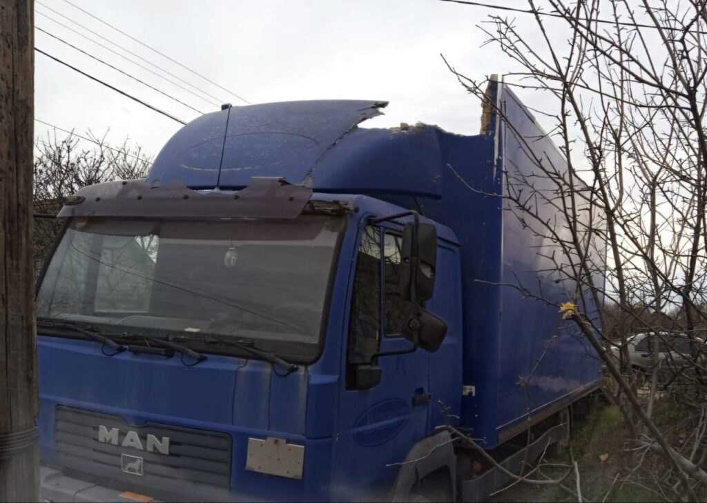 Вночі та зранку ворог гатив по одній з громад на Дніпропетровщині - ФОТО