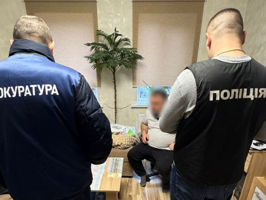 На Дніпропетровщині викрили злочинну змову лікарів, які налагодили схему ухилення від мобілізації