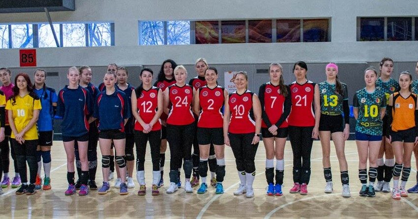 Волейболістки команди “Оріль Лідер Кам`янське” виграли новорічний турнір