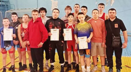 Борці з Кам`янського стали призерами чемпіонату Кривого Рогу
