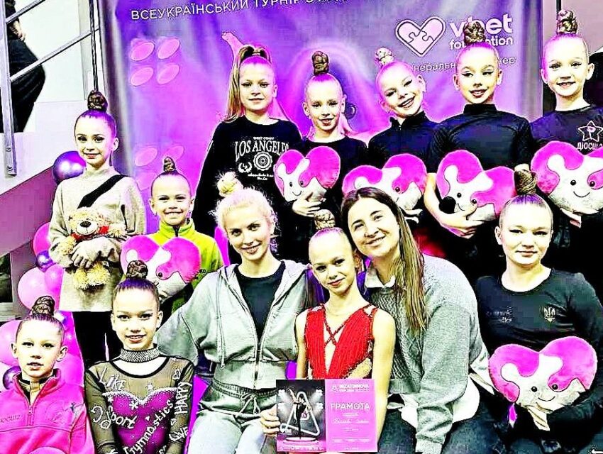 “Художниці” з Кам`янського здобули 11 нагород на Всеукраїнському турнірі