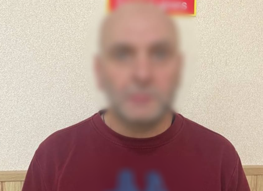 В Кам’янському судитимуть 48-річного чоловіка, якого обвинувачують у пограбуванні військового