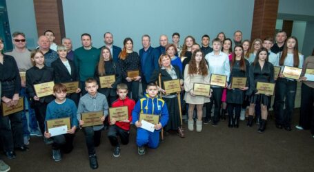 В Кам’янському відзначили найкращих тренерів та спортсменів за досягнення торік