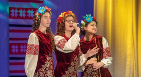 Молодь Кам’янського запрошують до участі у фестивалі української пісні