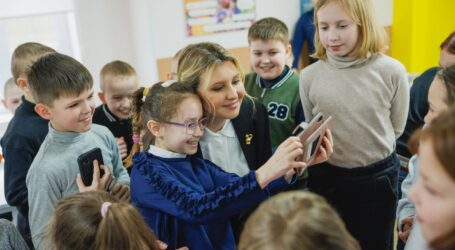 Перша леді Олена Зеленська відвідала ліцеї Кам’янського
