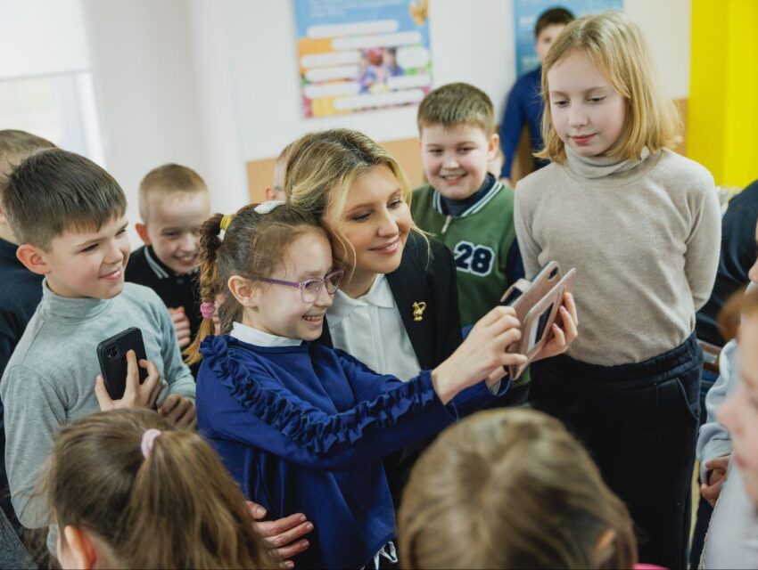Перша леді Олена Зеленська відвідала ліцеї Кам’янського