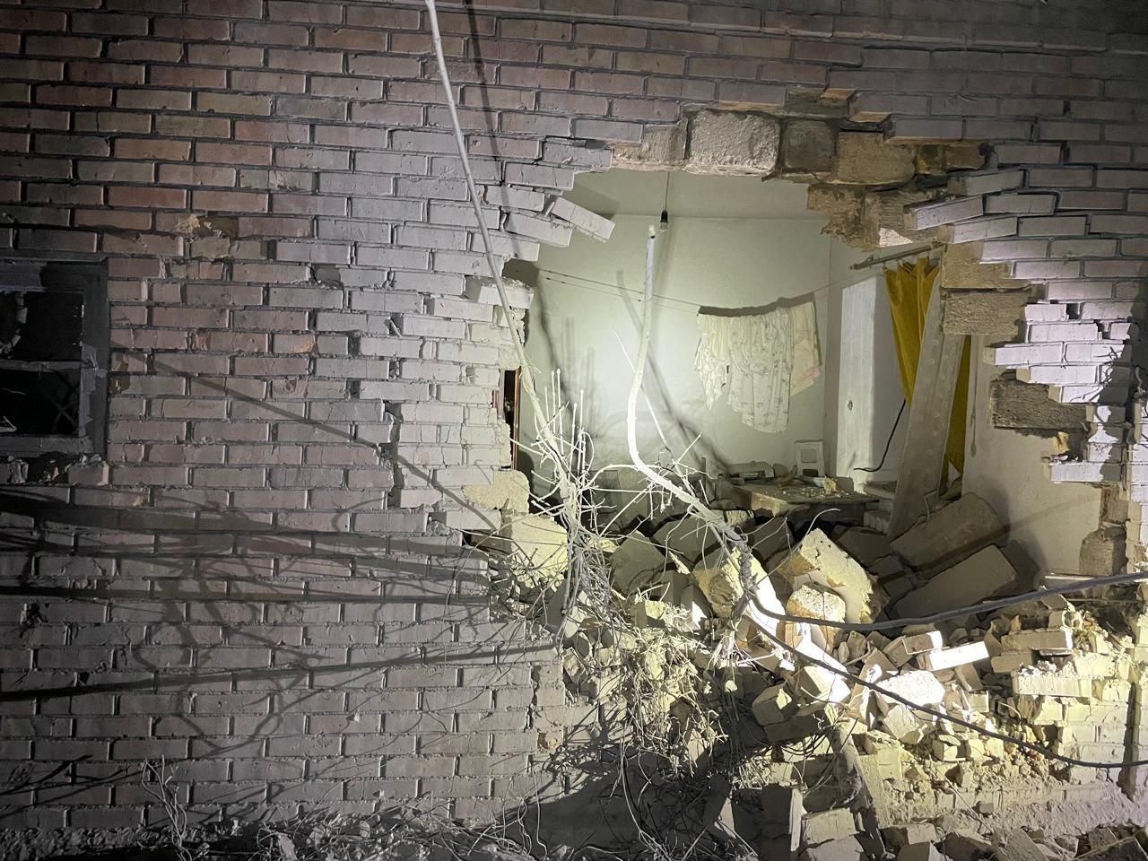 Вночі ворог атакував один з районів на Дніпропетровщині - ФОТО
