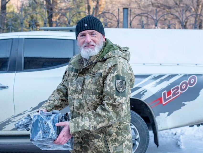 Кам’янське продовжує допомагати нашим захисникам