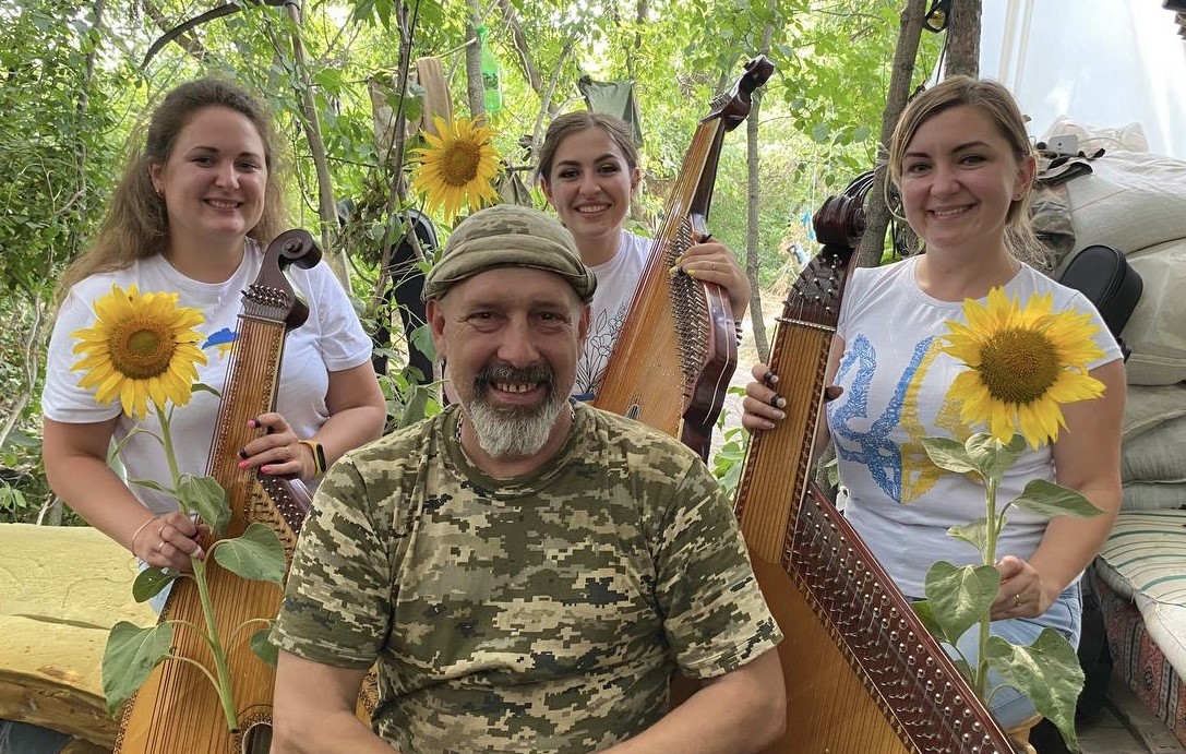 Мадлена Рехвіашвілі: «Я дуже люблю свою бандуру, хочу, щоб вона лунала гучніше, набувала заслуженої популярності й любові у слухача» - ФОТО
