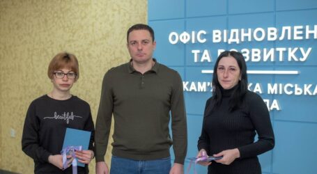В Кам’янському родинам військових вручили ключі від квартир
