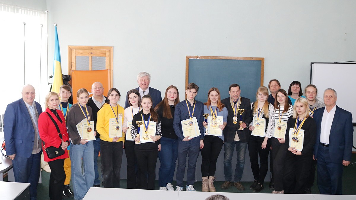У Кам'янському відбувся чемпіонат України з чекерсу - ФОТО
