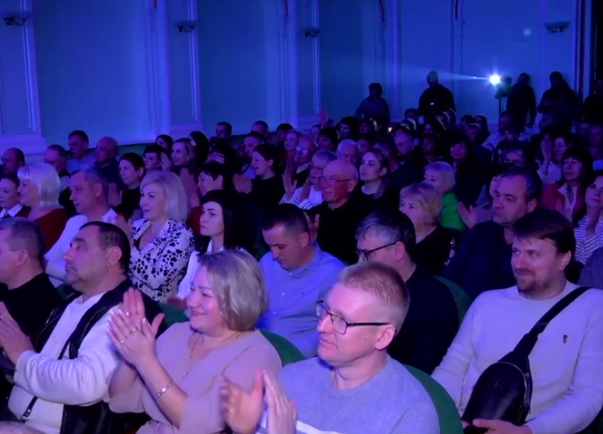 В Кам’янському з професійним святом вітали працівників житлово-комунального господарства і побутового обслуговування населення
