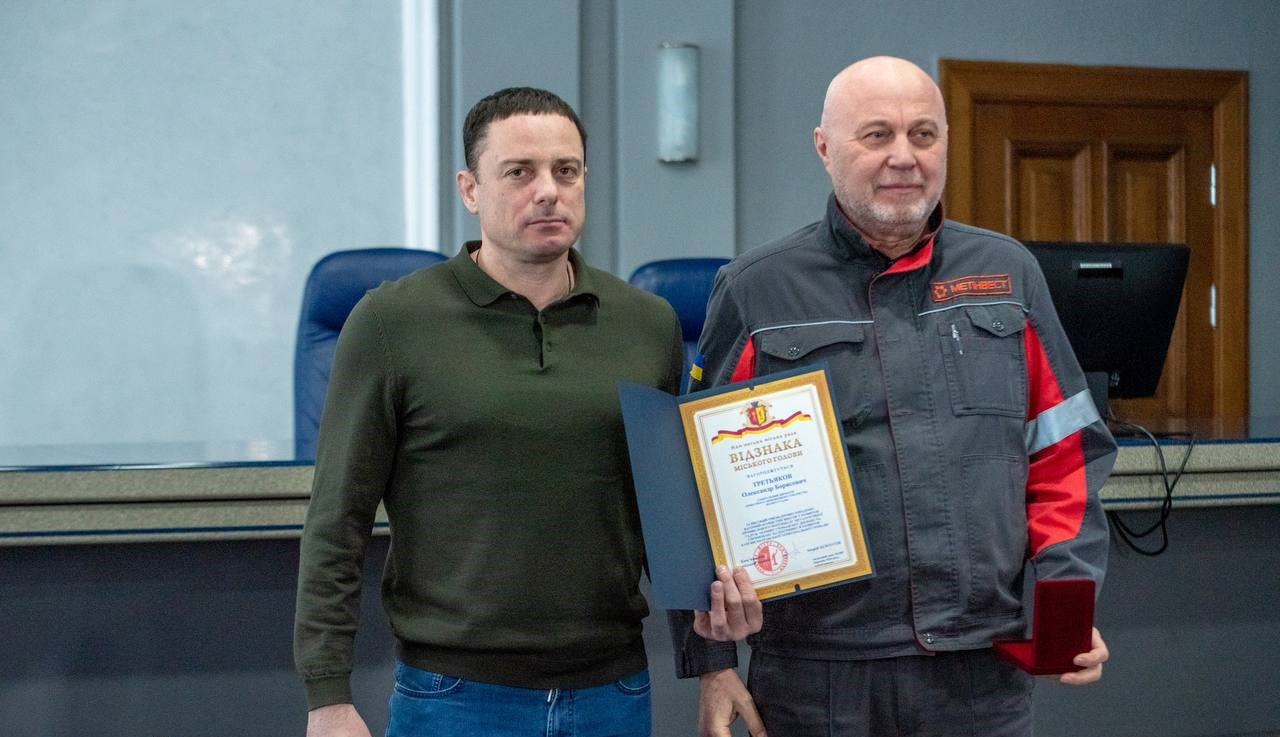 В Кам'янському металургів вітали з річницею створення комбінату «Каметсталь» - ФОТО