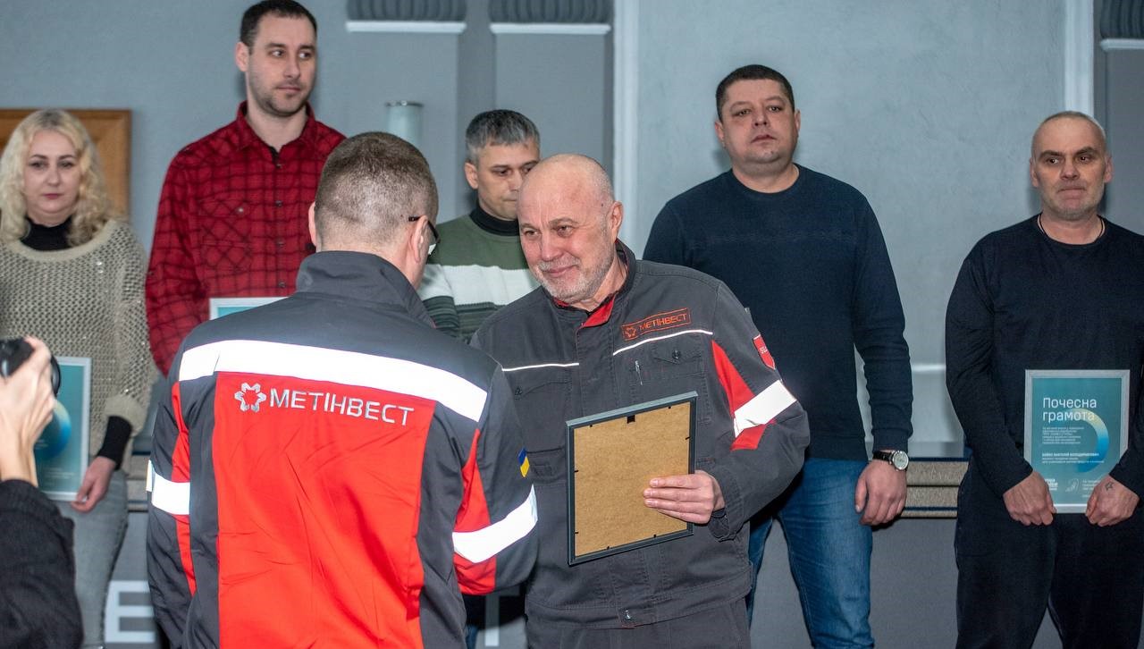 В Кам'янському металургів вітали з річницею створення комбінату «Каметсталь» - ФОТО