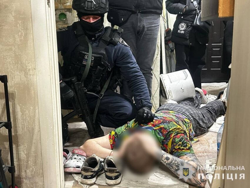 «Співробітники» сall-центру, що працював у Кам’янському, ошукали громадян Литви на понад 11 млн грн (ВІДЕО)