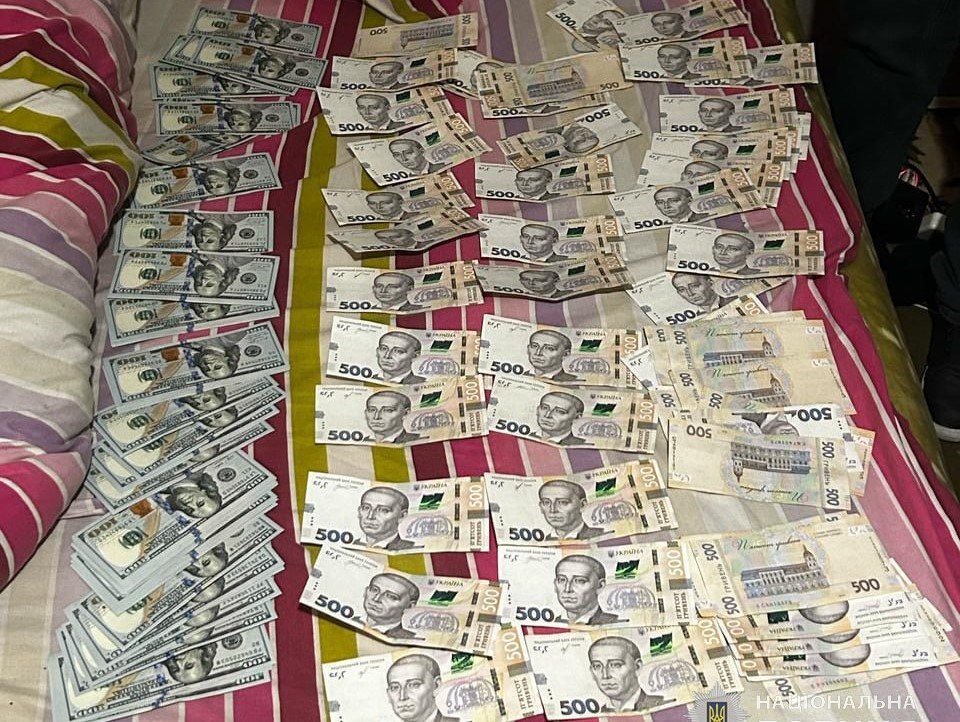 «Співробітники» сall-центру, що працював у Кам'янському, ошукали громадян Литви на понад 11 млн грн - ФОТО