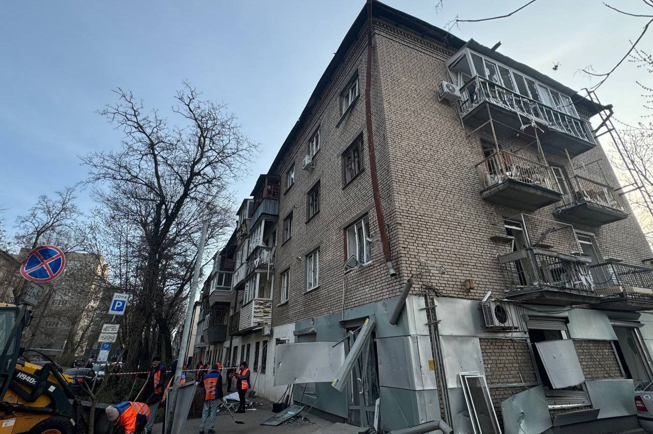 Ворог здійснив масовану атаку по Дніпру - ФОТО