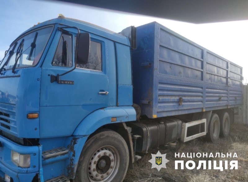 В Кам’янському чоловік заволодів вантажівкою роботодавця та продав її в іншій області