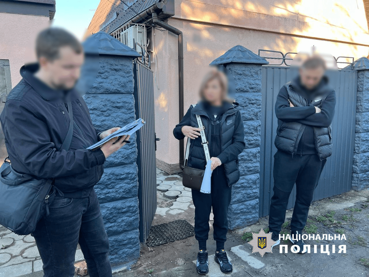 В Дніпрі депутат міськради та керівники КП привласнили бюджетні кошти, що були виділені на облаштування дитячих майданчиків - ФОТО