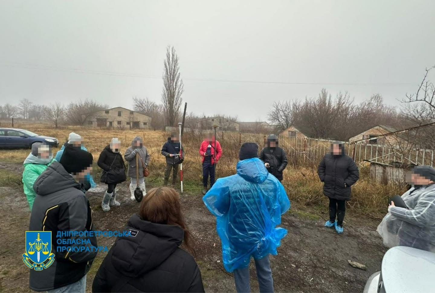 Вивозили трупи тварин та складали на земельних ділянках: на Дніпропетровщині судитимуть фермера та підприємців - ФОТО