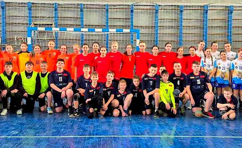 Гандболісти з Кам`янського стали переможцями чемпіонату Дніпропетровщини