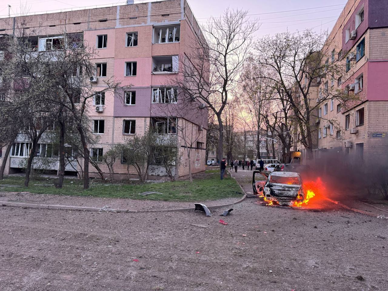 Російські війська вдарили по Кривому Рогу на Дніпропетровщині: кількість загиблих та поранених зростає - ФОТО