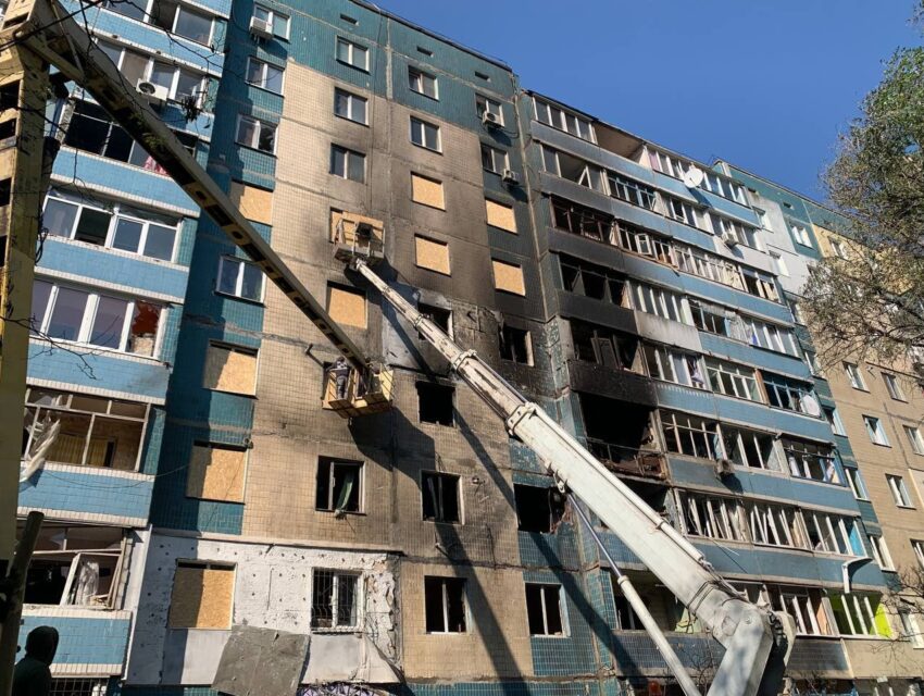 Троє постраждалих від ворожої атаки в Кам’янському – на амбулаторному лікуванні, одна – у важкому стані в лікарні