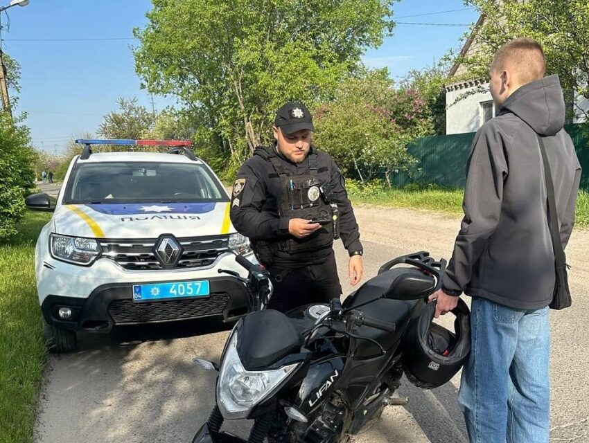 Водіям мопедів та мотоциклів приготуватись: з завтрашнього дня в Кам’янському районі правоохоронці проводитимуть антиаварійні заходи