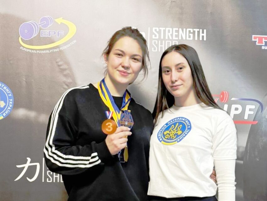 Спортсменки з Кам’янського стали призерками чемпіонату України з паверліфтингу