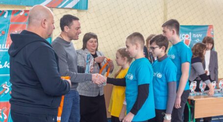 В Кам’янському нагороджували переможців шкільних ліг з шахів та легкої атлетики