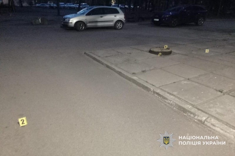 На Лівобережжі Кам’янського у Пасхальну неділю п’яний чоловік стріляв з автомата Калашникова