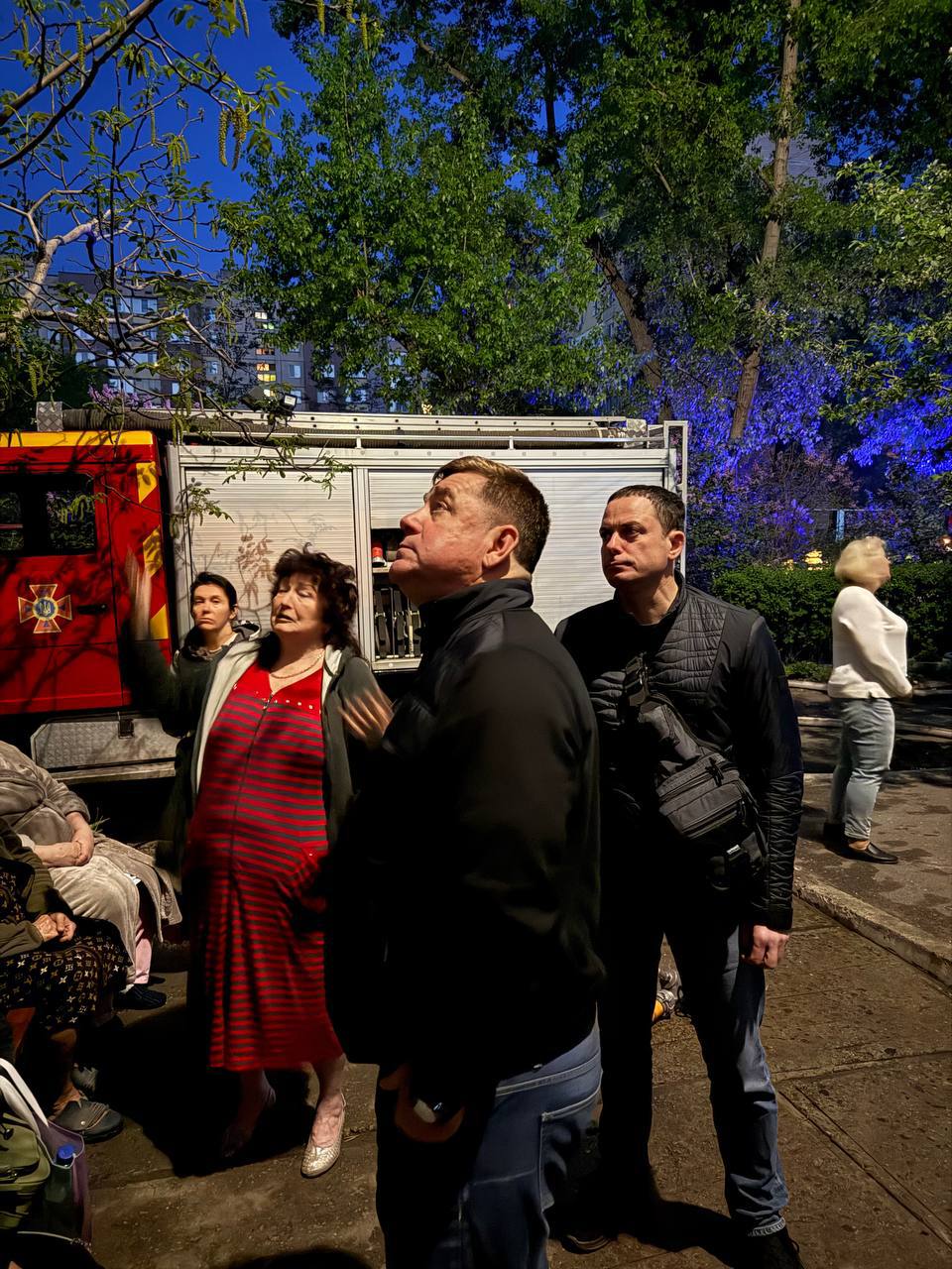 В Кам'янському внаслідок влучання безпілотника в дев'ятиповерхівку загинула людина - ФОТО