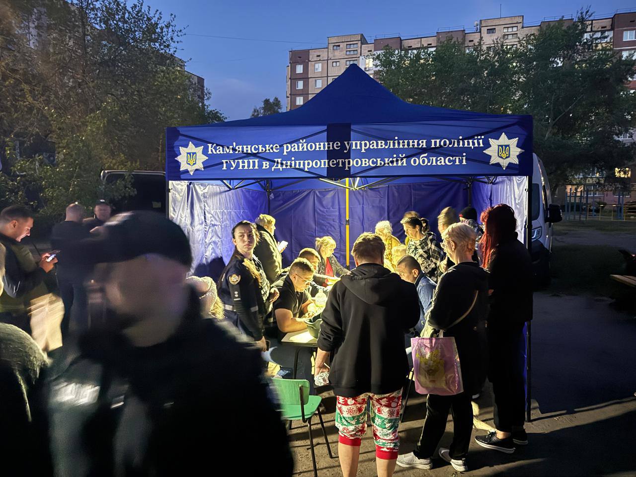 В Кам'янському внаслідок влучання безпілотника в дев'ятиповерхівку загинула людина - ФОТО