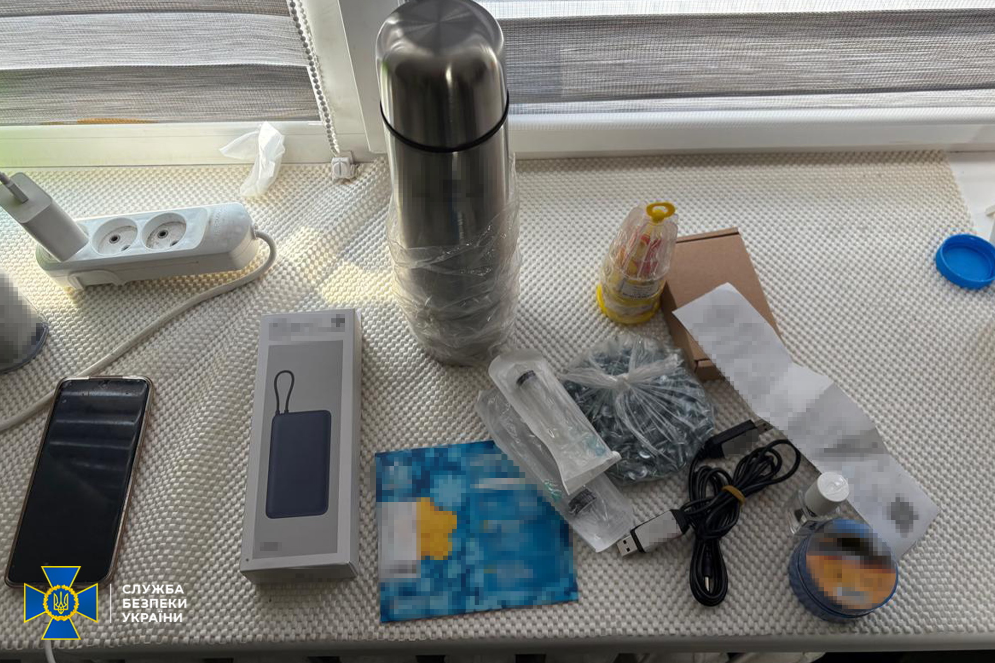В Дніпрі затримали контрактника ЗСУ з дружиною, які на замовлення ворога готували теракти у місті та контролювали «роботу» інших зрадників - ФОТО