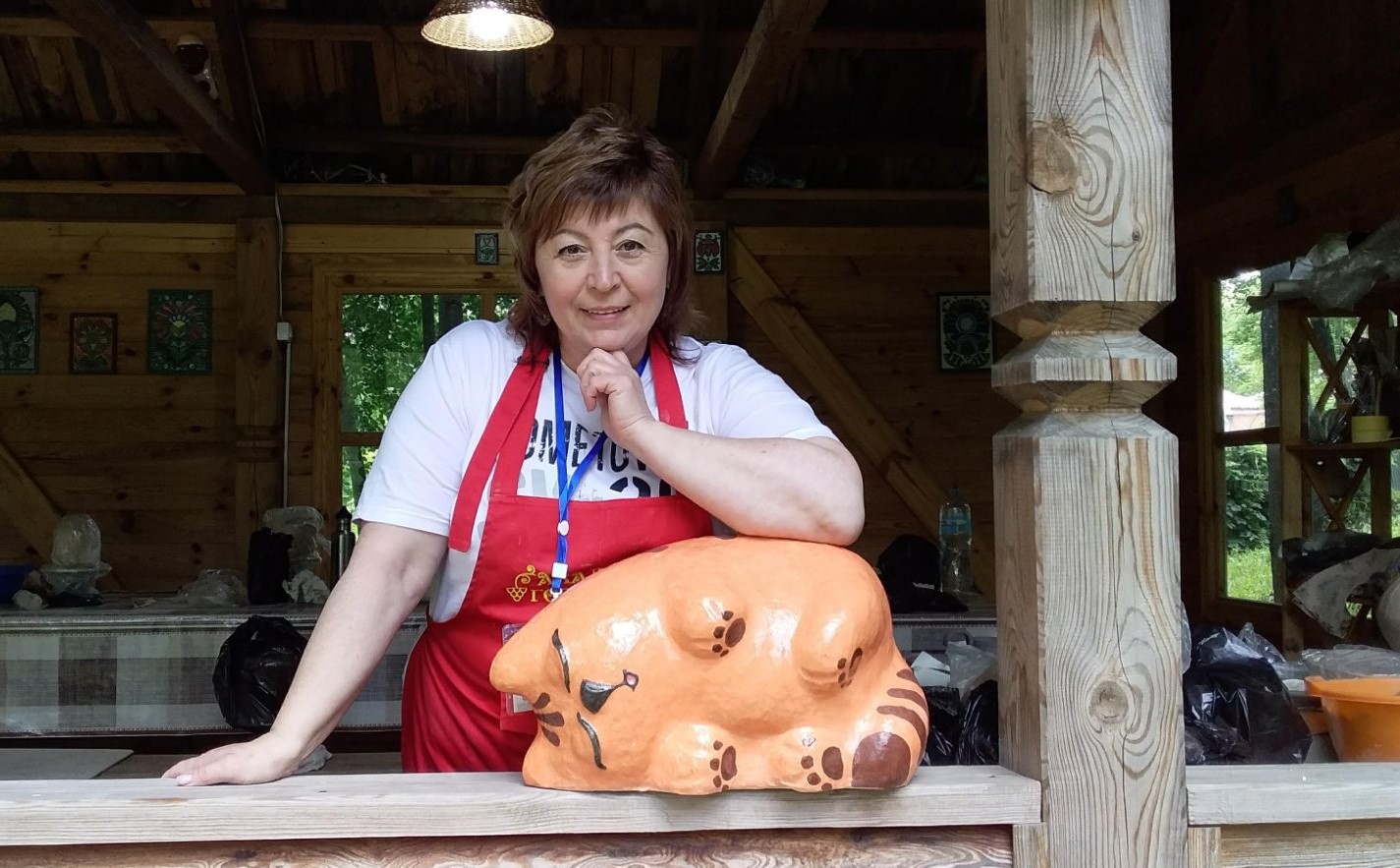 Ірина Худолєєва: «Зранку я – директор школи, вчитель, а з вечора – майстриня гончарка» - ФОТО