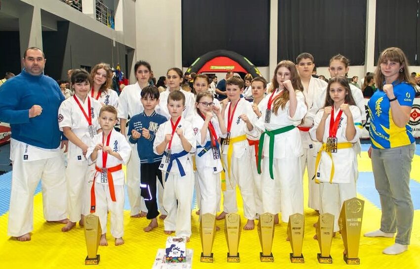 Каратисти з Кам’янського привезли з чемпіонату України купу нагород